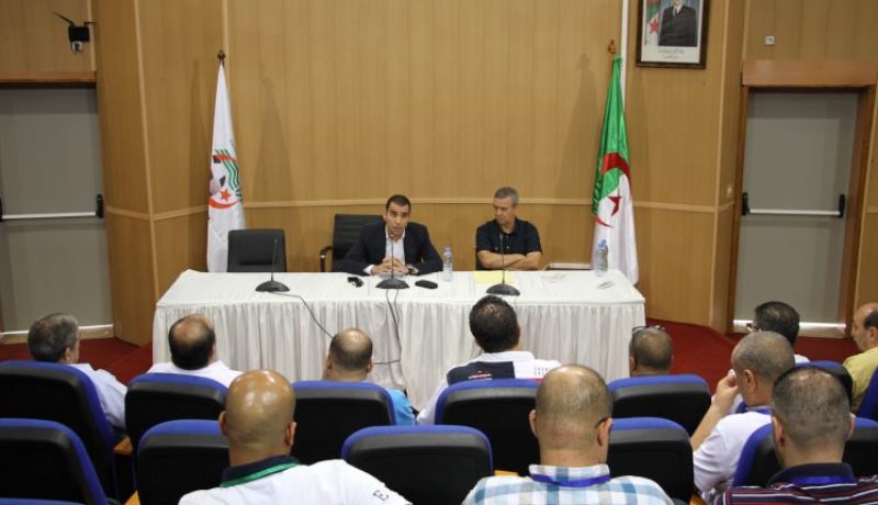 رؤساء النوادي يطالبون بإعادة سحب رزنامة مبارايات البطولة