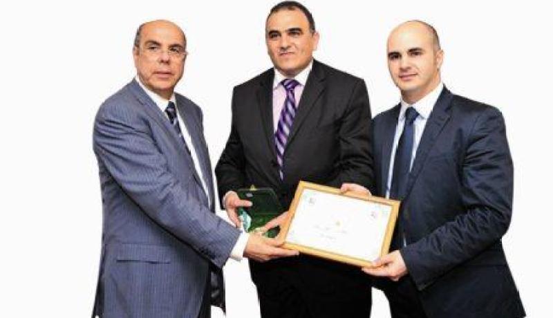 وسام الاستحقاق للفدرالية الجزائرية لكرة القدم في بيت”جوزيف جد