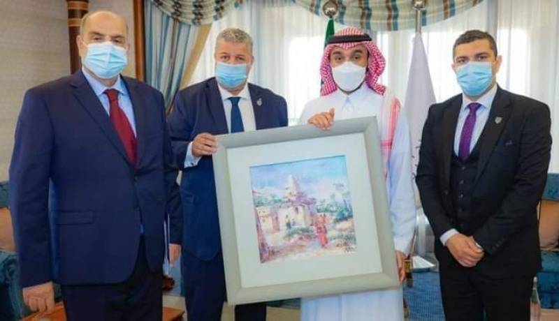 عمارة وروراوة يظهران سويا لأول مرة