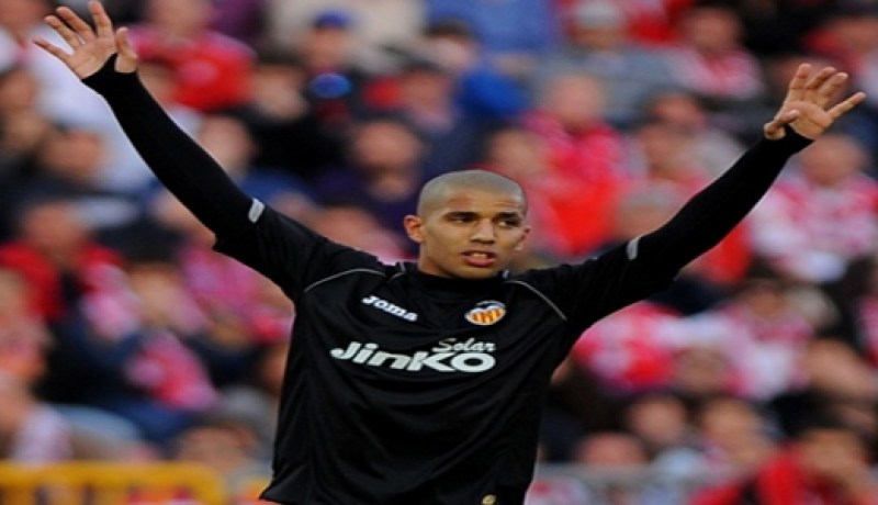 الإعلام الإسباني يشيد بالجزائري فيغولي “مُنقذ” فالنسيا