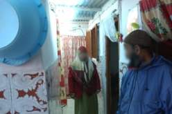 بعد طرده من العمل بسبب إعاقته: كمال أب لطفلتين يعرض كليته للبيع