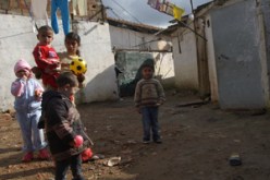 أكثر من 30 عائلة تونسية تمتهن التسول ونصفها يقيمون بطريقة غير شرعية