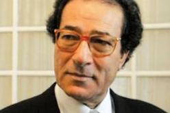 وزير الثقافة المصري يهاجم الحجاب ويعتبره زيّا شعبيا للفقيرات