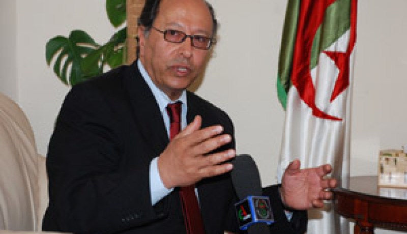 حركة فتح تبحث في الجزائر عن حلول سريعة لخلافاتها مع حماس