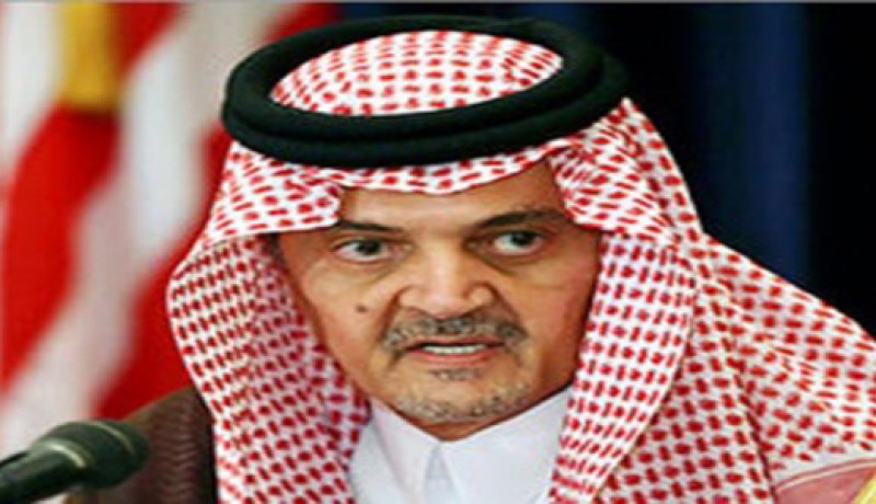 الفيصل يطالب بنقل السلطة في سوريا طوعاً أو كرها