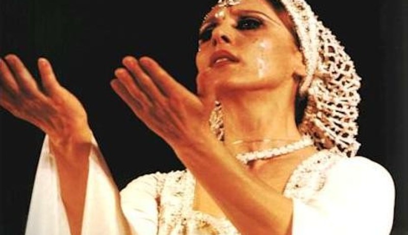 الأغاني الوطنية..متاجرة بالمشاعر والمآسي أم صوت من لا صوت له؟
