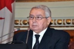 الرئيس التونسي يتحادث مع بن صالح وولد خليفة