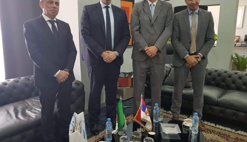 سامي عاقلي يتباحث فرص الشراكة مع سفير صربيا بالجزائر