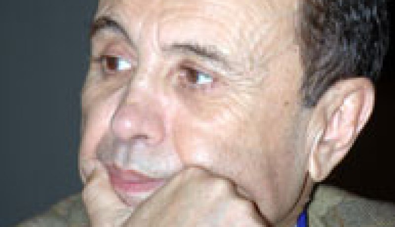منتدى رؤساء المؤسسات يحول لقاء رجال الأعمال الى فوضى عارمة