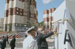 الوزير الأول يؤكد على استعمال المواد المحلية في بناء السكنات