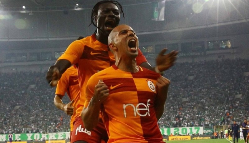 “مناجير” يُحدث فتنة بين “فيغولي” وزميله!!