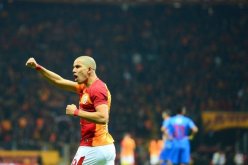 “فيغولي” بتمريرة حاسمة رائعة يقود “غلطة سراي” للفوز والصدارة  