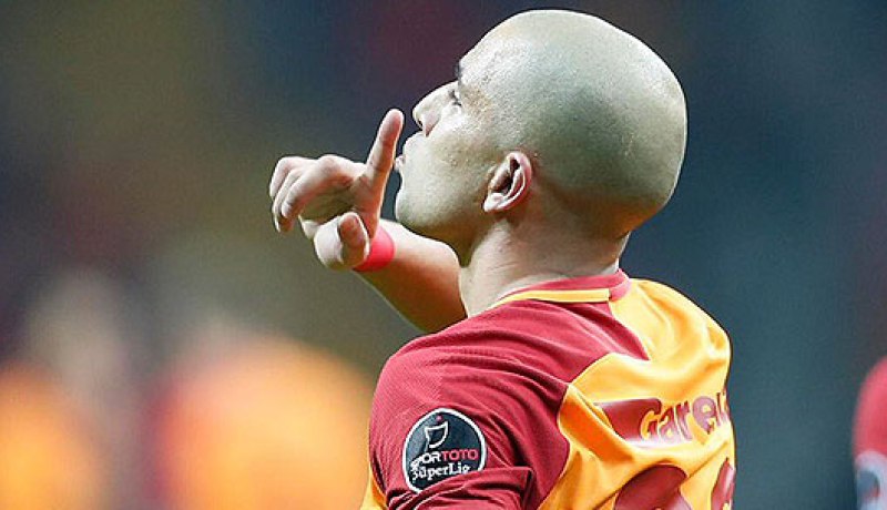 رئيس “دينامو كييف”: “فيغولي لاعب رائع ولكن..”