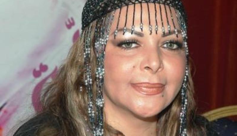 فلة تتزوج جزائريا وتقطع شهر العسل للمشاركة في جميلة