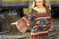 فلة تصور كليبا في محطة قطارات بسوريا
