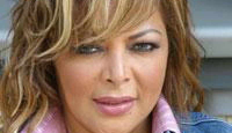 فلة تمثل الجزائر في عاصمة الثقافة العربية بدمشق وتغني “معزوزة يا شام”