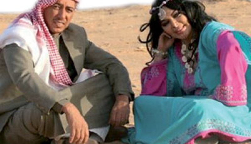 مكتبها بسوريا يخصنا ببرنامج حفلاتها:”النهار” تنفرد بصور كليب “مرت الأيام” لفلة وعمر عبد اللات!