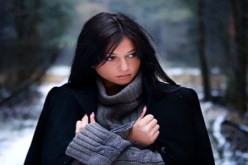 ذئبان مفترسان في‮ ‬بيتي ‬ينتظران الفرصة لينقض أحدهما على الآخر