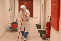 “خضرة” اختارت أن تكون منظفة بدل تدنيس شرفها