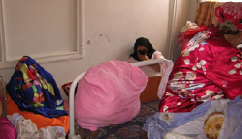 سهام و ابنها صورة حية عن البؤس الاجتماعي