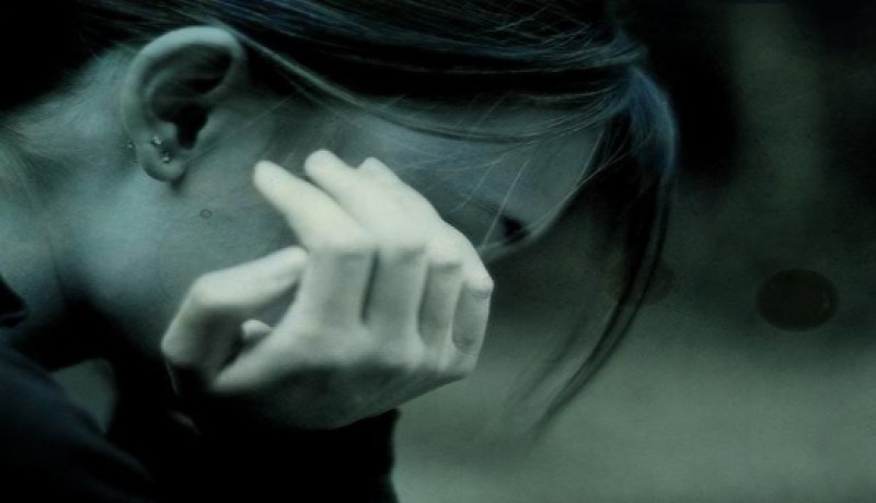 توقفت حياتي لأنني فشلت و قريناتي دخلن الجامعة