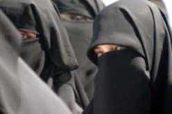 رشيدة قائدة عصابة التفجيرات،‮ ‬العجوز شريفة رمز الإرهاب بالشرق،‮ ‬والجامعية فاطمة ضحية تشدد والدها