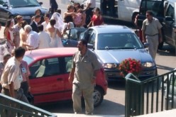 الجزائريون يتمسكون بعادات وتقاليد نهاية الأسبوع القديم