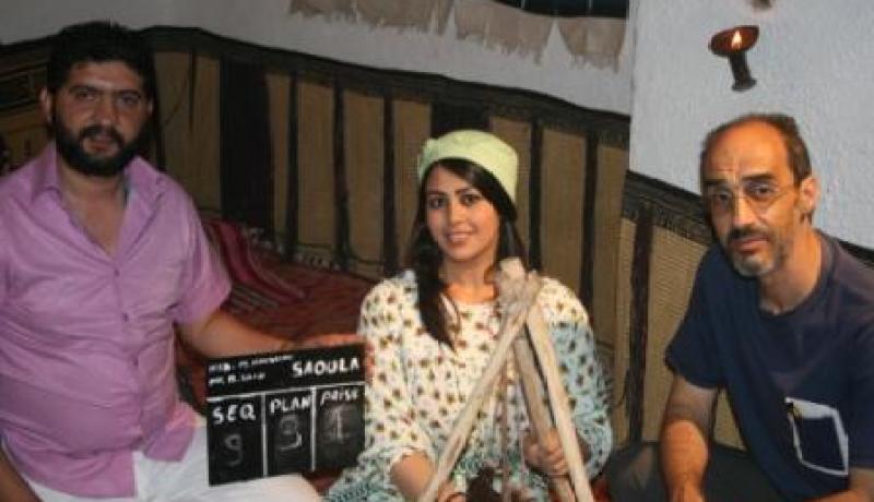 نجوم مسلسل “سولة” يوقفون التصوير، والمنتج يتّهم المخرج بالتحريض والتآمر عليه!