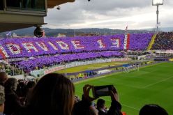 بالفيديو.. هكذا كانت أجواء لقاء “فيورنتينا” الأول دون “أستوري” الراحل