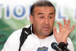 ‮''‬رفضت عروضا كثيرة من أجل المنتخب ‬وأنــــــا مرتــــــاح بالعمل في‮ ‬الجزائــــــــــر‮'' ‬