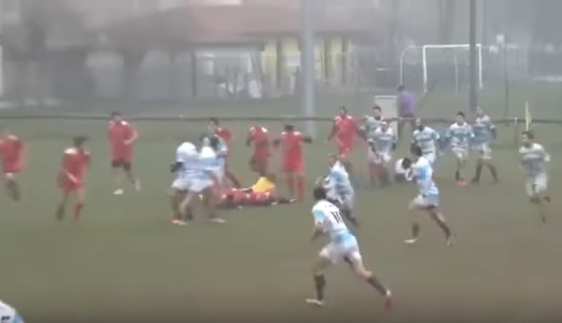 بالفيديو… حكمة تتعرض لتدخل كاد يودي بحياتها من لاعب رغبي