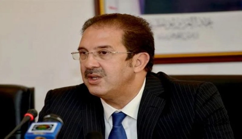 رئيس اللجنة الأولمبية مصطفى بيراف يتعرض لشلل وينقل إلى المستشفى