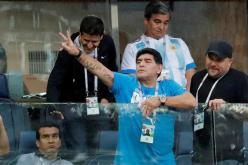 مارادونا:”مستعد لتدريب الأرجنتين مجانا” !