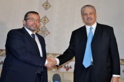 سلال يقيم مأدبة غذاء على شرف رئيس الوزراء المصري