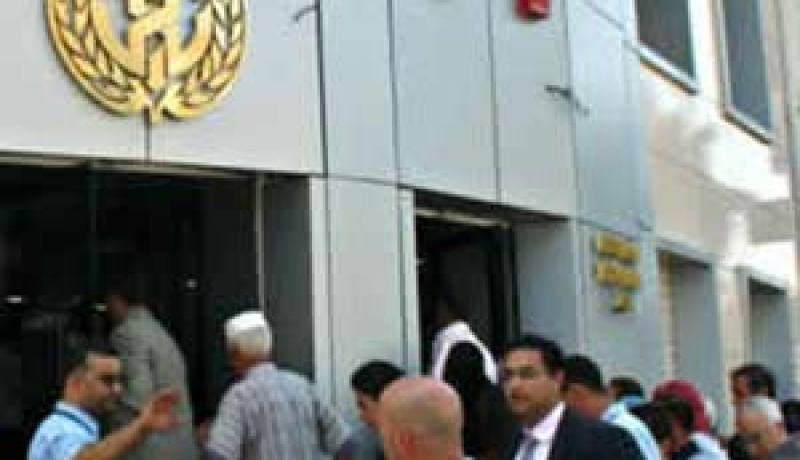 بنك الجزائر يشرع في حرق ملايير الدينارات من فئة 200 دينار