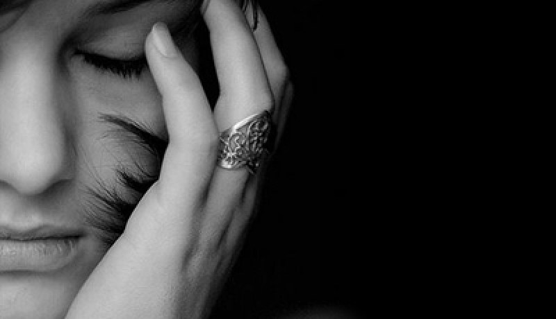 متعة زوجي من الدنيا.. “المكياج” وآخر صيحات الموضة !