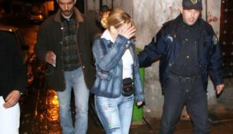 توقيف 7 رجال و5 نساء في وكر للدعارة غير مبالين بحرمة الشهر الفضيل