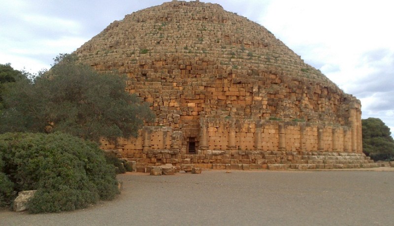 “الضريح الملكي الموريتاني” بتيازة يفتح أبوابه للزائرين بعد 27 سنة من غلقه