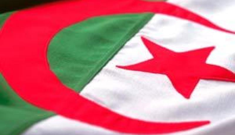 هكذا تم احتجاز المستثمر الجزائري بمصر وهذه ظروف تجريده من وثائقه