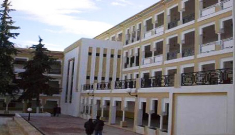 استلام 2000 مقعد بيداغوجي جديد في ولاية غليزان