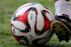 وفاة لاعب جزائري سابق بنادي باريس إثر تسمم بفندق في تايلاندا