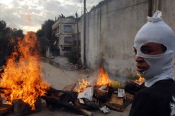 500 مواطن يحاصرون مقر الشرطة لتسلم موقوفين وإعدامهم في خنشلة