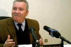 مواطن من معسكر يقاضي رباعين مرشح الرئاسيات