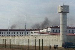 بالصور.. معتقلون يشعلون النيران في سجن فيفون بفرنسا