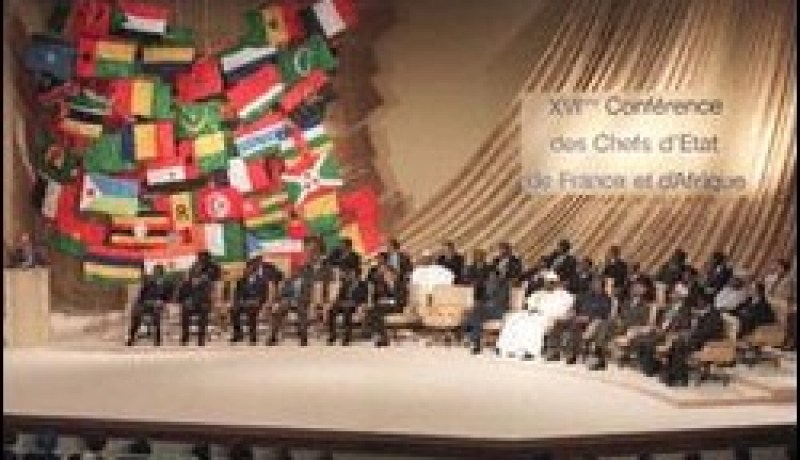 مواصلة أشغال القمة ال25 فرنسا-إفريقيا في جلسة مغلقة