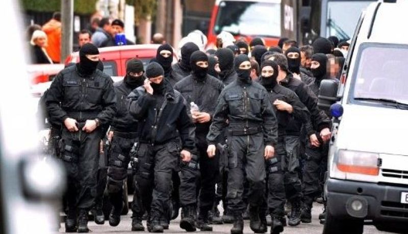 الحكومة الفرنسية تواجه انتقادات حول سياستها الأمنية بعد أحداث تولوز