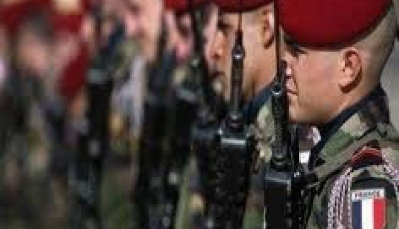 مقتل جنديين وإصابة ثالث في فرنسا