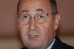 السفير الفرنسي يسعى إلى إعادة فتح المركز الثقافي بتيزي وزو