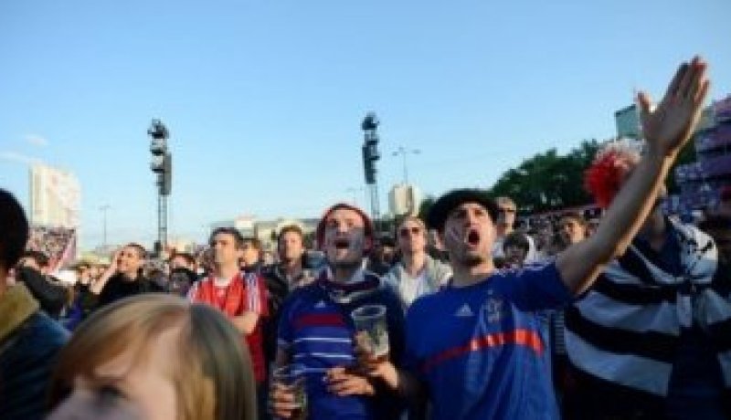 التحقيق مع لاعب دولي فرنسي يشتبه بأنه مارس الجنس مع قاصرة