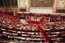 البرلمان الفرنسى يصوت على قانون معاقبة إنكار إبادة الأرمن